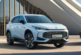 MG HS الجديدة