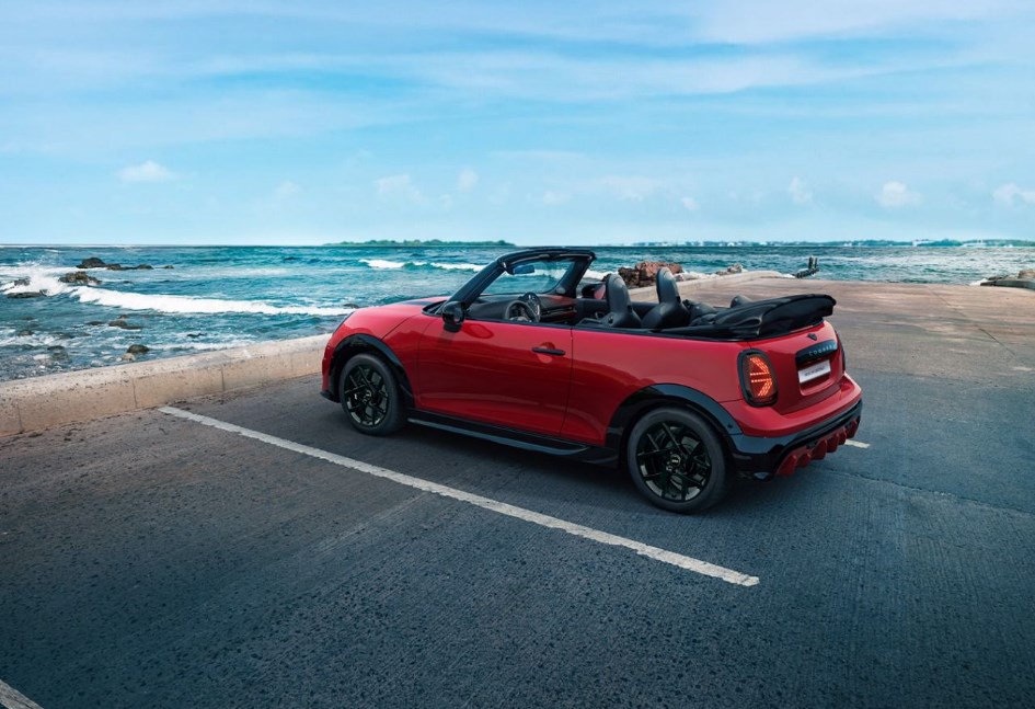 ميني كوبر المكشوفة الجديدة