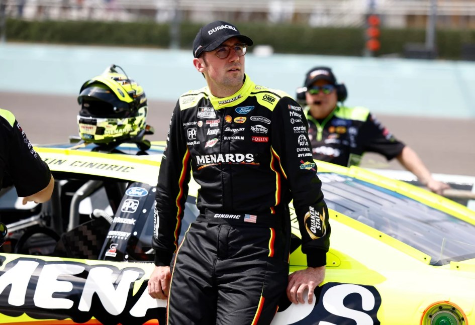 نجم سلسلة كأس ناسكار أوستن سيندريك