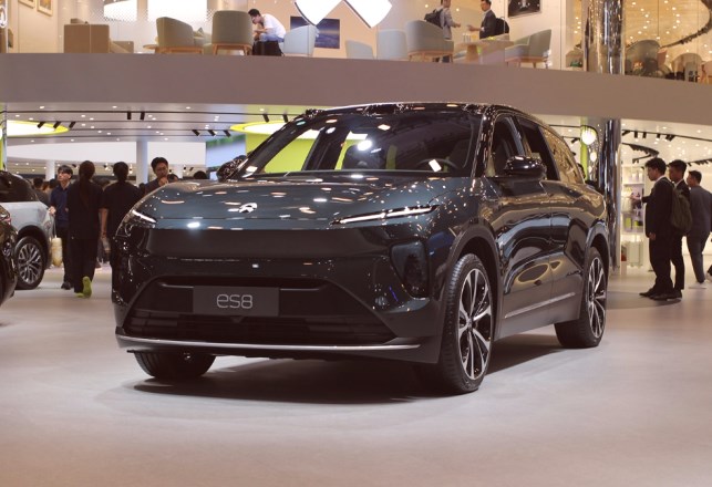 Nio ES8