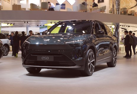 Nio ES8