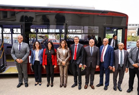 تشغيل تجريبي لأتوبيس كهربائي بمصر