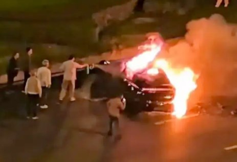 حريق سيارة شاومي في الصين