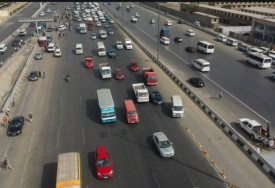 سلوكيات سلبية علي الطرق المصرية