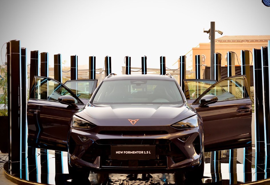 كوبرا فورمنتور