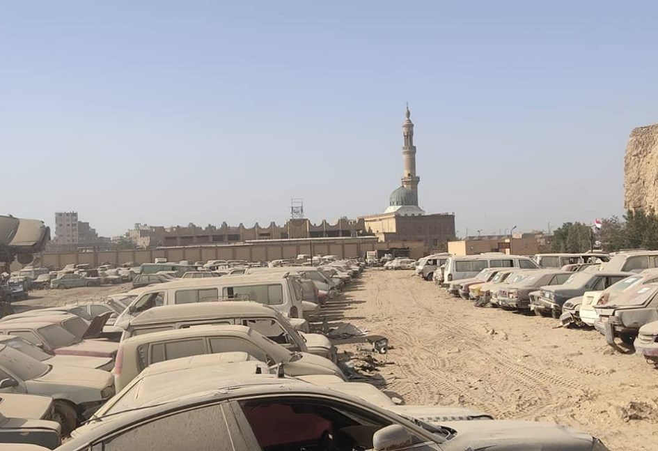 مقبرة السيارات بالبساتين