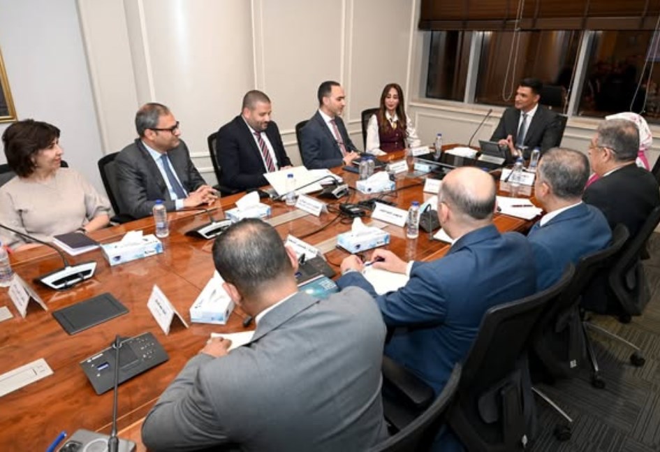 لقاء وزير الصناعة الجديد ومسئولي نيسان مصر