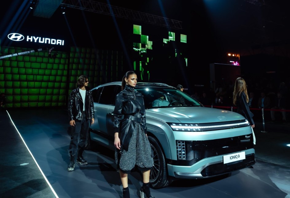 هيونداي أيونيك 9