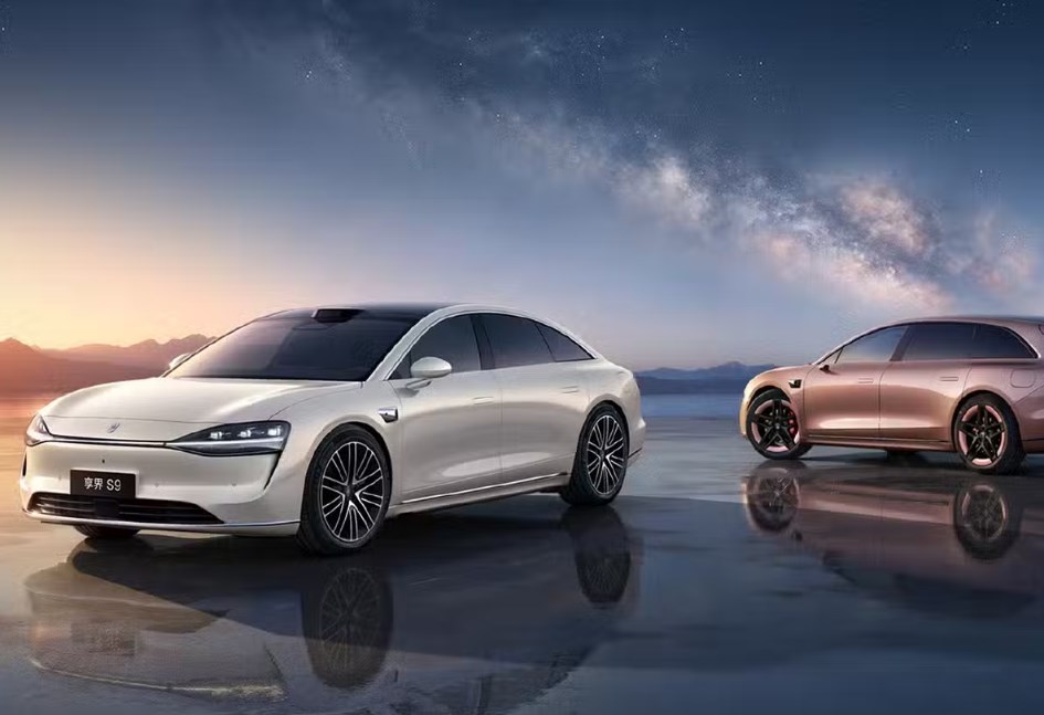 ستيلاتو (السيدان S9 والواجن S9T) 