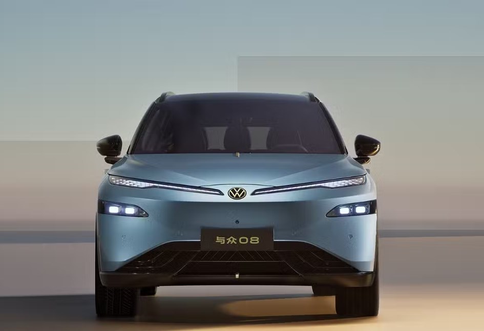 فولكس فاجن ID. UNYX 08