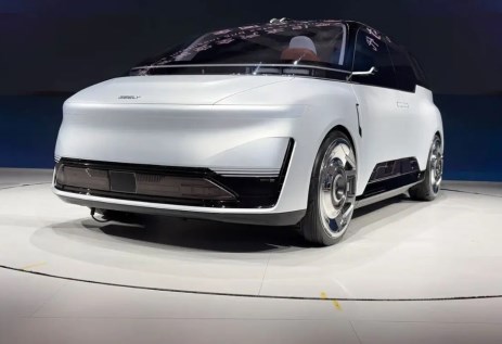 سيارة الأجرة ذاتية القيادة من جيلي