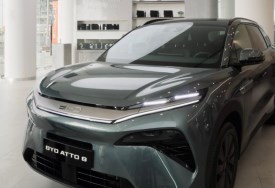 BYD ATTO 8
