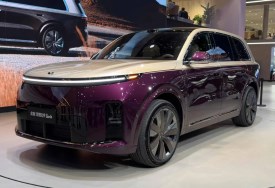  لي أوتو  L9 Livis 