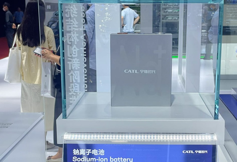 بطاريات الصوديوم من CATL