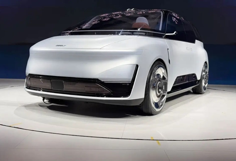 سيارة الأجرة ذاتية القيادة من جيلي