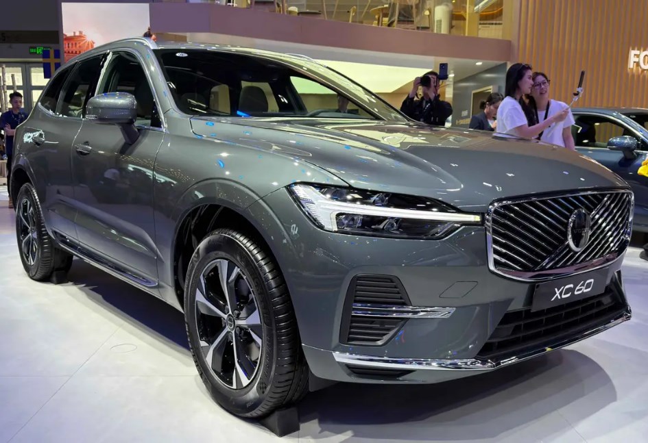 فولفو XC60 