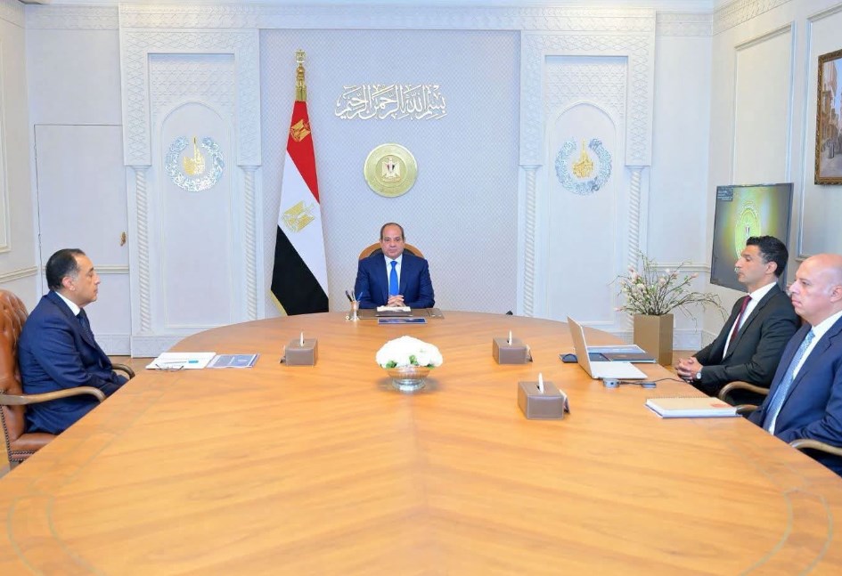 اجتماع السيسي مع وزير الصناعة اليوم